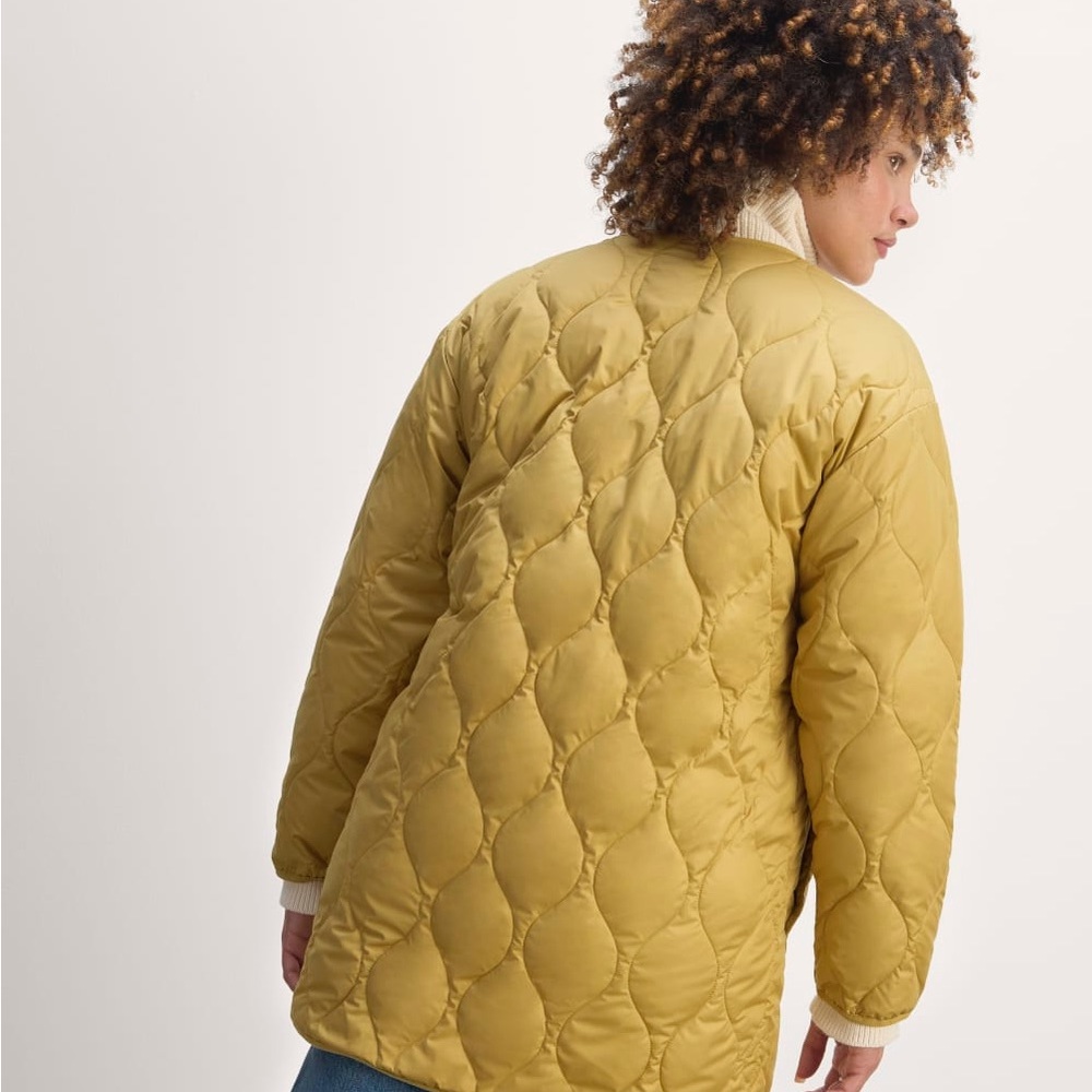 Everlane Quilted Puffer Jacket in Mustard Yellow - Picture 6 of 8